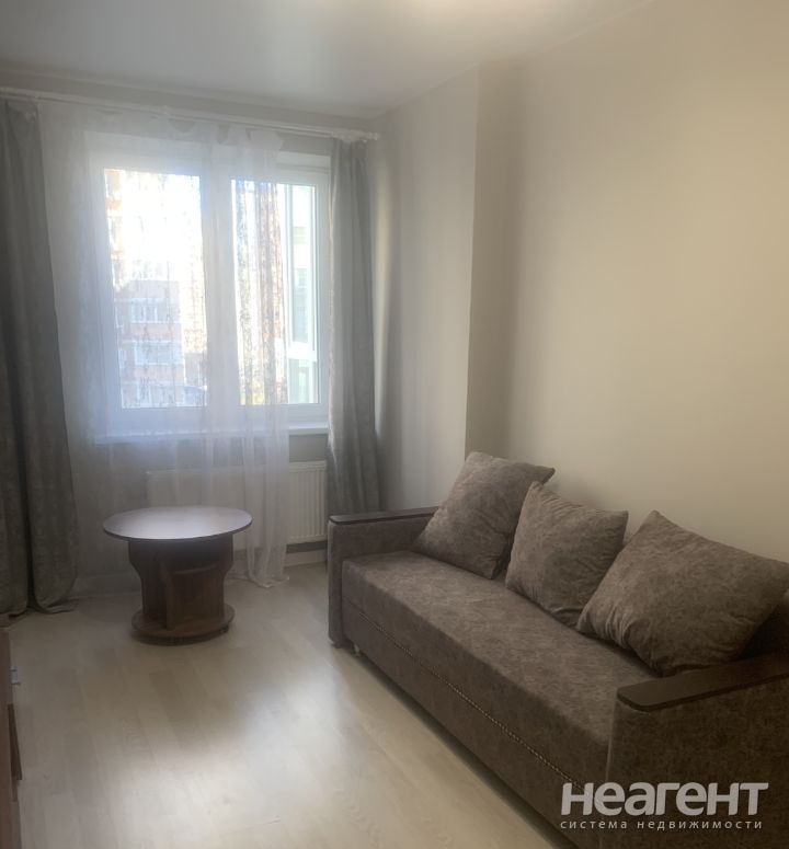 Сдается 1-комнатная квартира, 36,5 м²