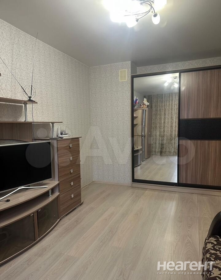 Сдается 1-комнатная квартира, 37 м²