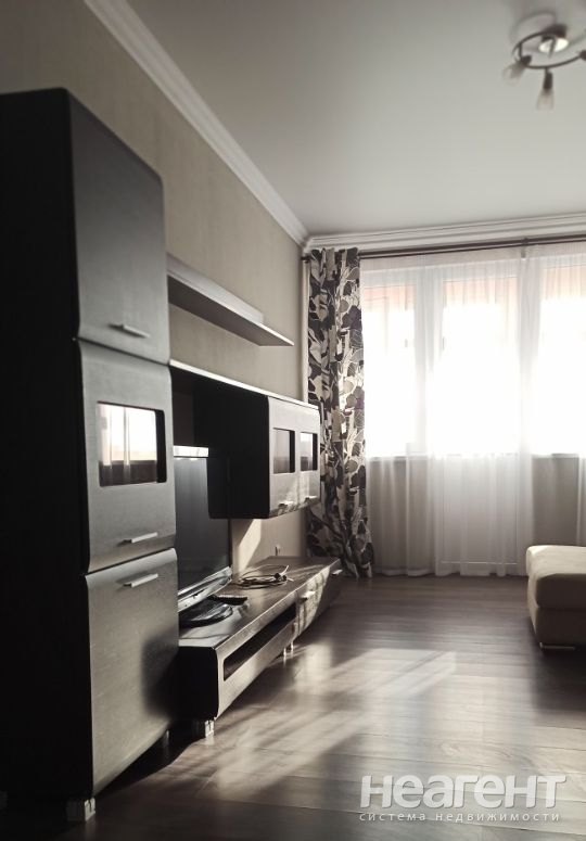 Сдается 2-х комнатная квартира, 80 м²