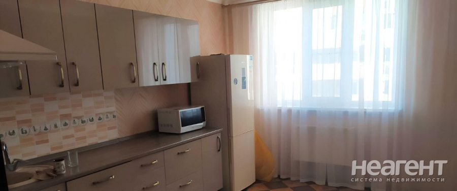 Сдается 2-х комнатная квартира, 60 м²