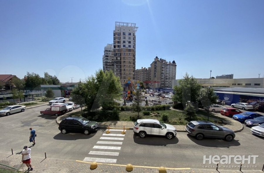 Продается 1-комнатная квартира, 47 м²