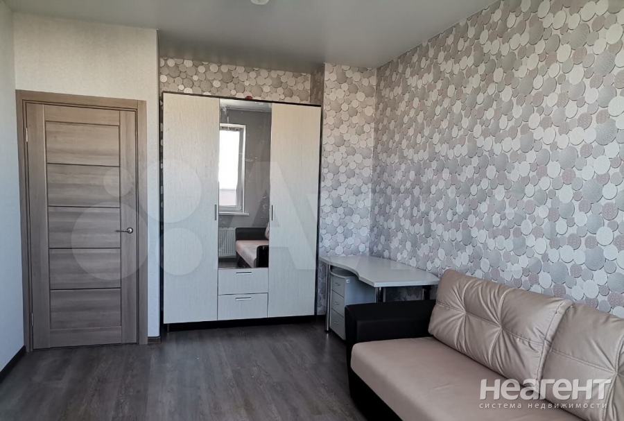 Сдается 1-комнатная квартира, 42 м²