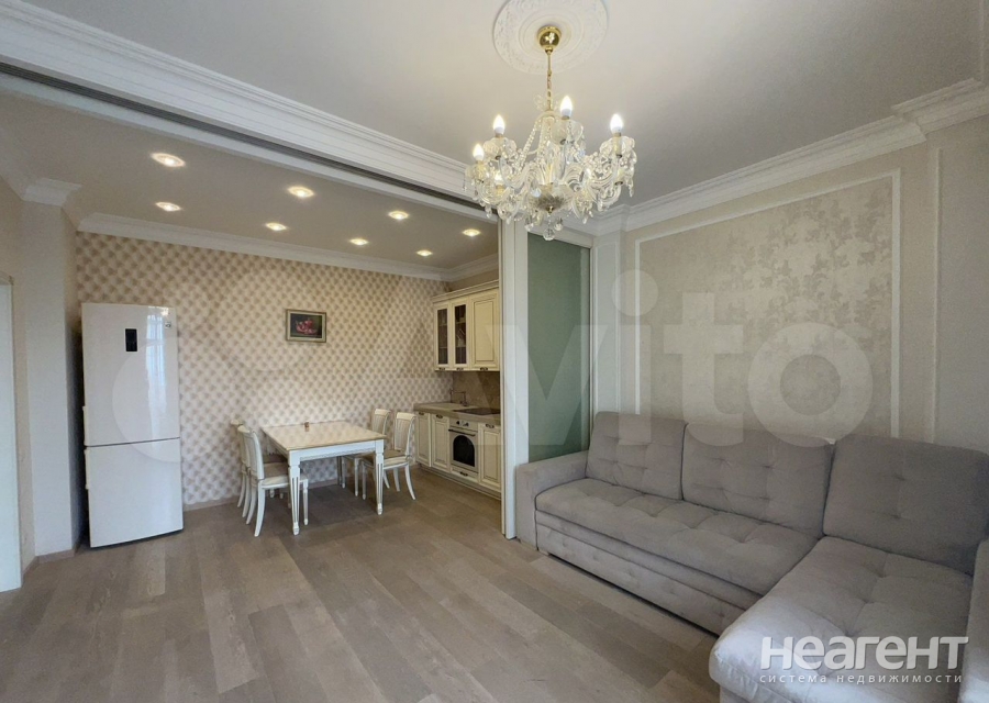 Сдается 2-х комнатная квартира, 60 м²