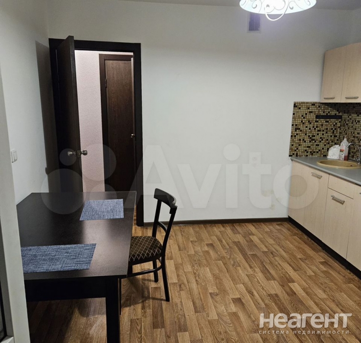 Сдается 2-х комнатная квартира, 56 м²