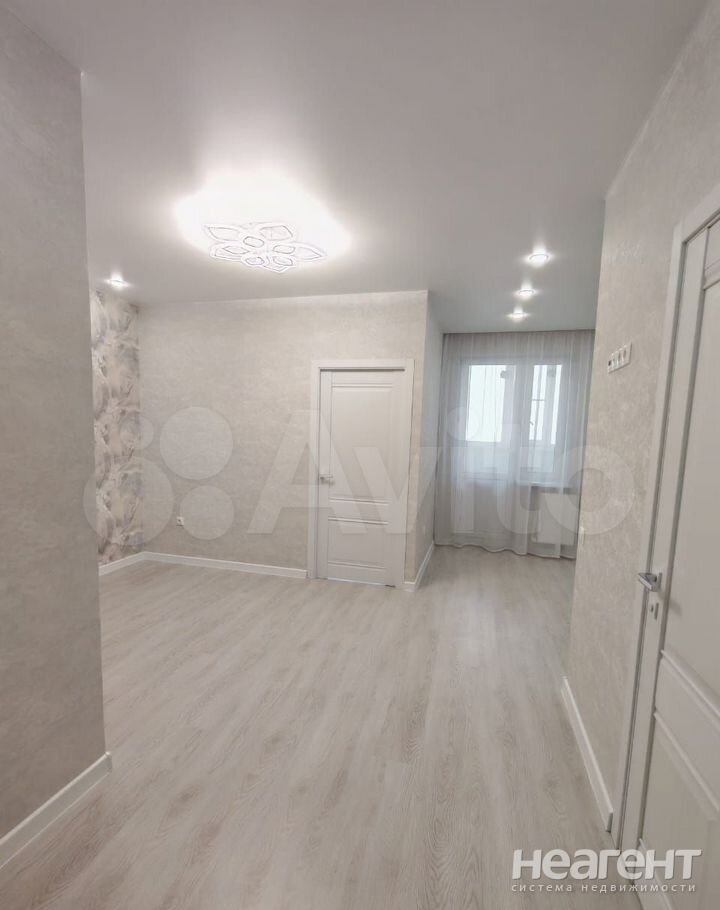 Продается 1-комнатная квартира, 33 м²