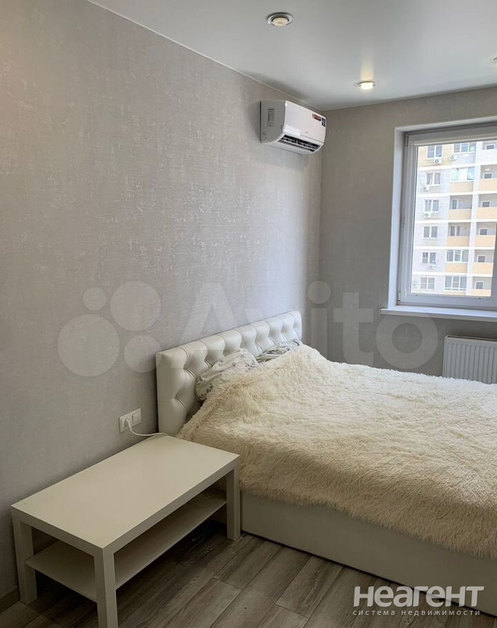 Продается 1-комнатная квартира, 35 м²