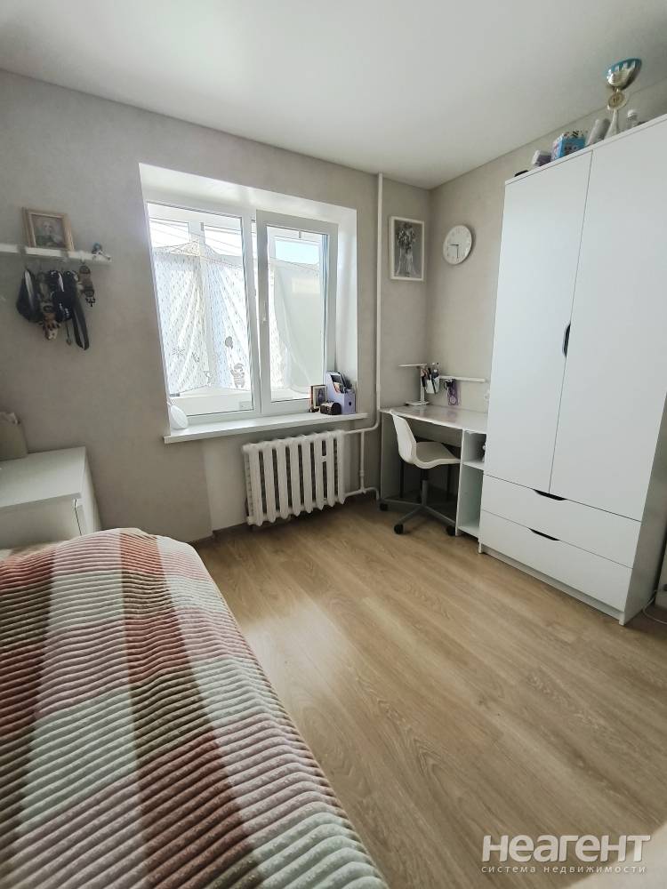 Продается Многокомнатная квартира, 80 м²