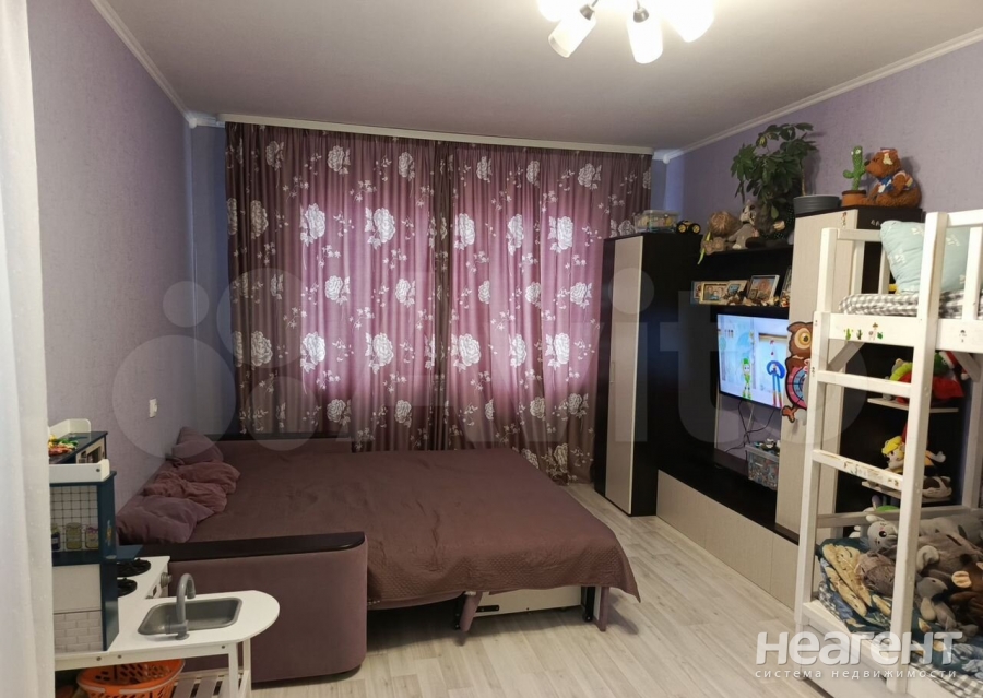 Сдается 1-комнатная квартира, 45 м²