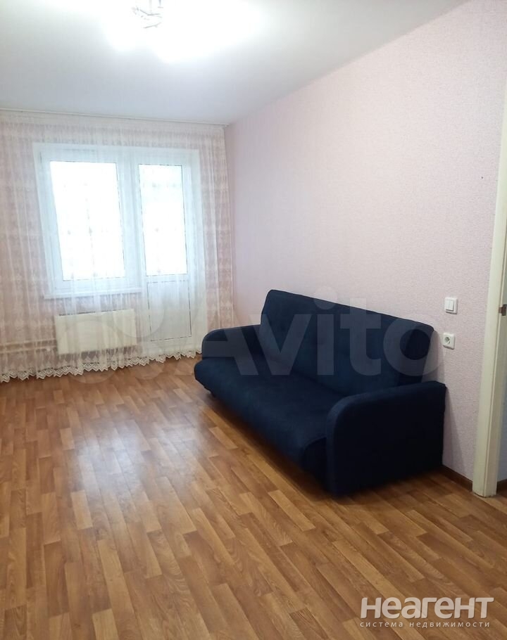 Сдается 1-комнатная квартира, 37 м²