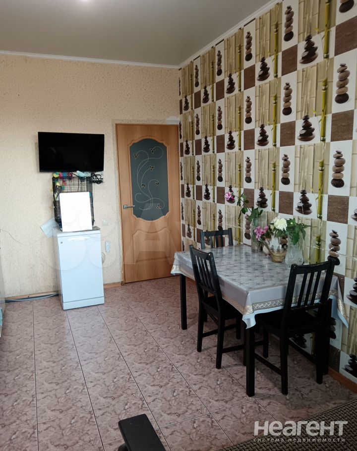 Продается 2-х комнатная квартира, 61 м²