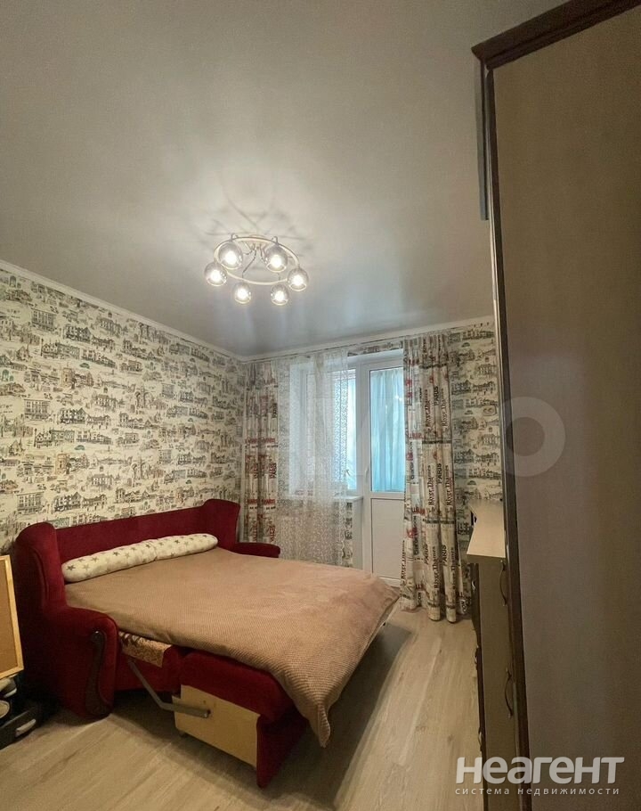 Продается 1-комнатная квартира, 39,7 м²