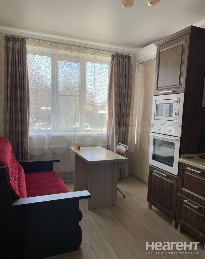 Продается 1-комнатная квартира, 39,7 м²