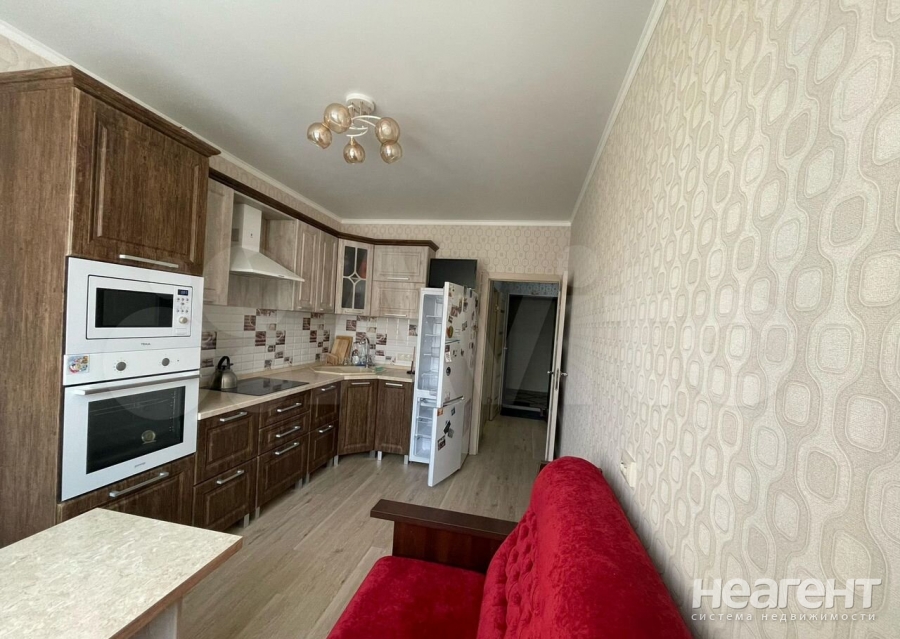 Продается 1-комнатная квартира, 39,7 м²