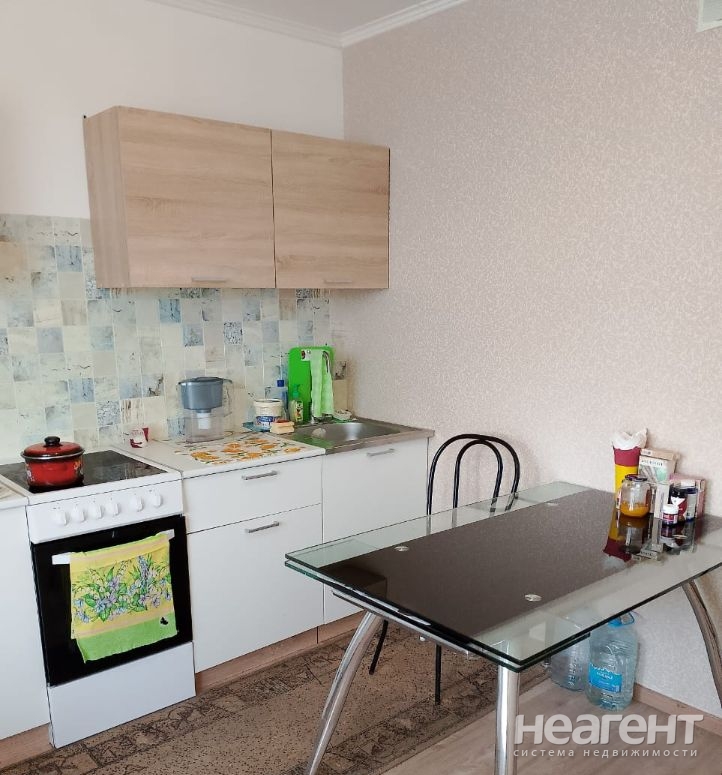 Сдается 1-комнатная квартира, 38 м²