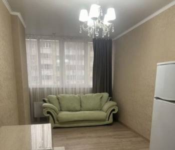 Продается 1-комнатная квартира, 43 м²