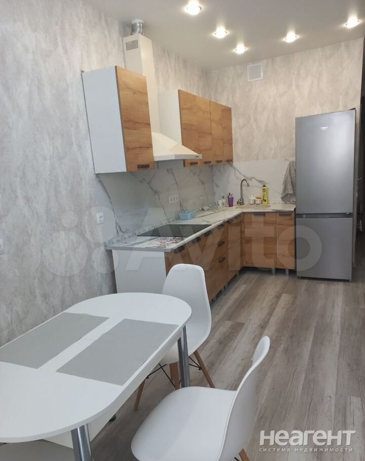 Сдается 1-комнатная квартира, 41 м²