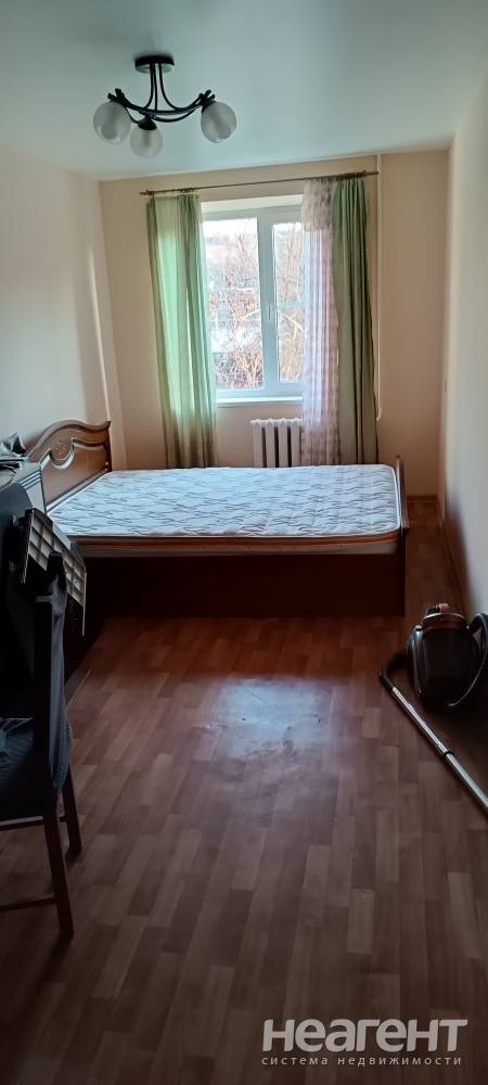 Сдается Многокомнатная квартира, 60 м²