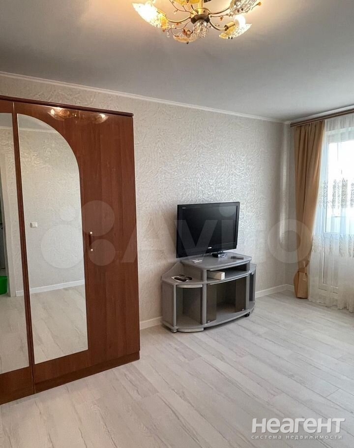 Сдается 1-комнатная квартира, 40,5 м²