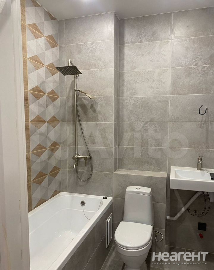 Продается 1-комнатная квартира, 35,9 м²