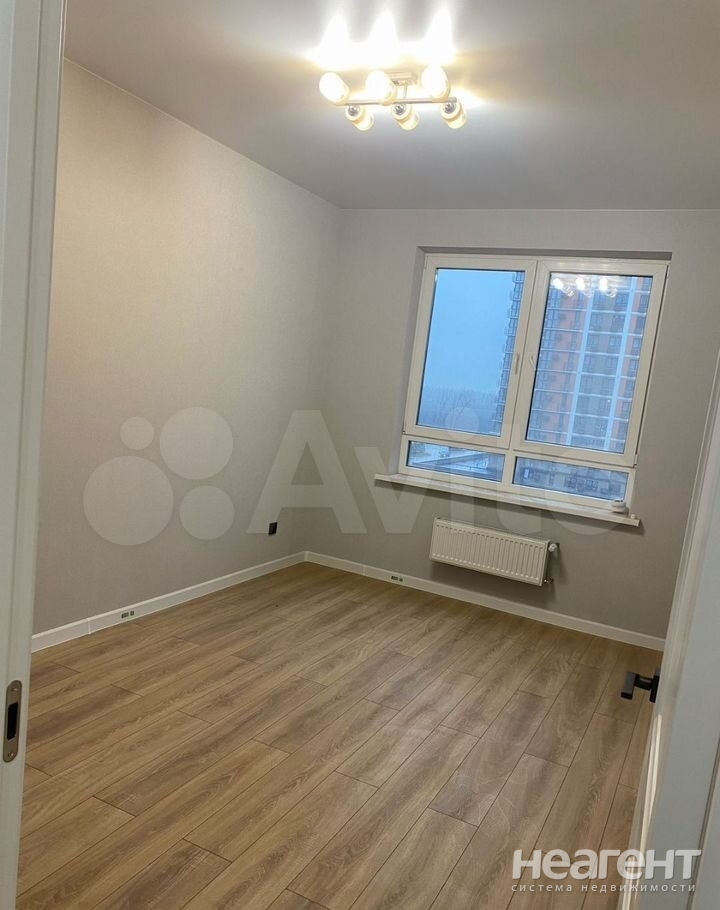 Продается 1-комнатная квартира, 35,9 м²