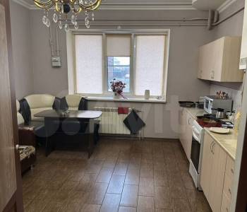 Сдается Многокомнатная квартира, 98 м²