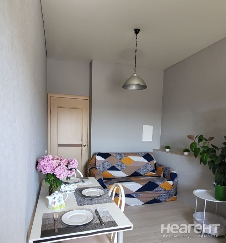 Сдается 1-комнатная квартира, 40 м²