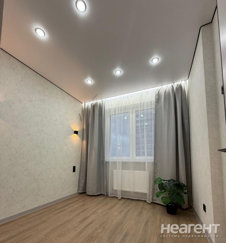 Продается 1-комнатная квартира, 34 м²