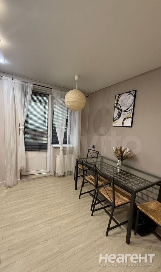 Сдается 1-комнатная квартира, 48 м²