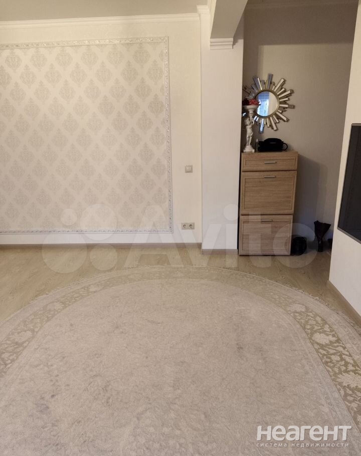 Продается 3-х комнатная квартира, 57 м²