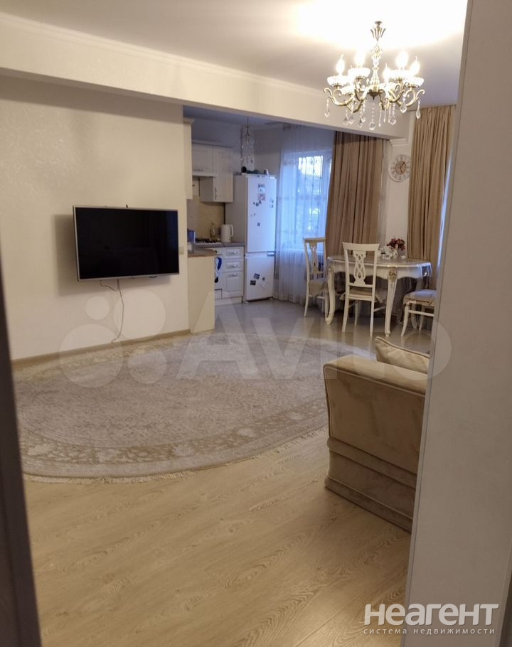 Продается 3-х комнатная квартира, 57 м²