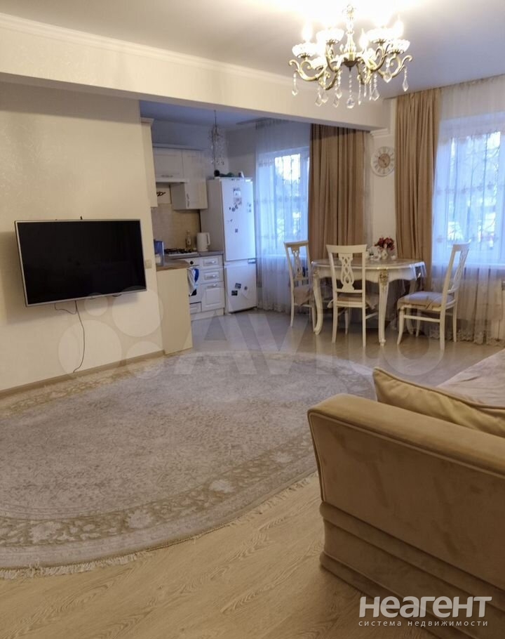 Продается 3-х комнатная квартира, 57 м²