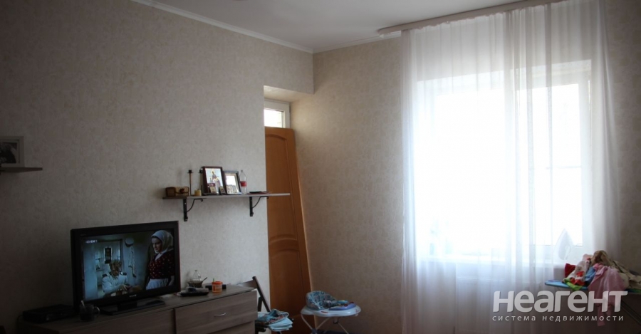 Продается 1-комнатная квартира, 59,6 м²