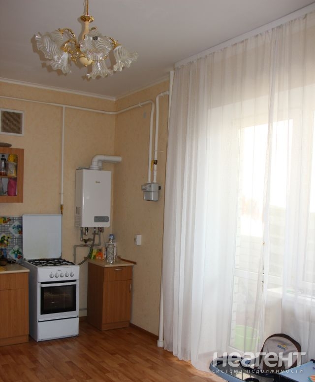 Продается 1-комнатная квартира, 59,6 м²