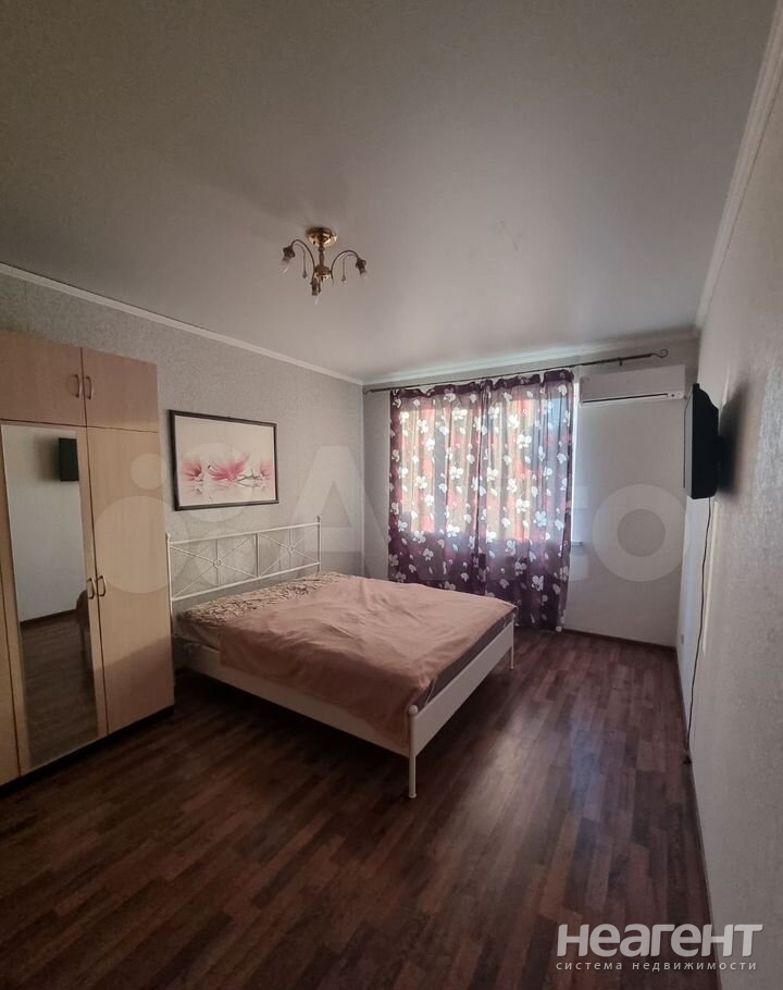 Сдается 1-комнатная квартира, 38 м²