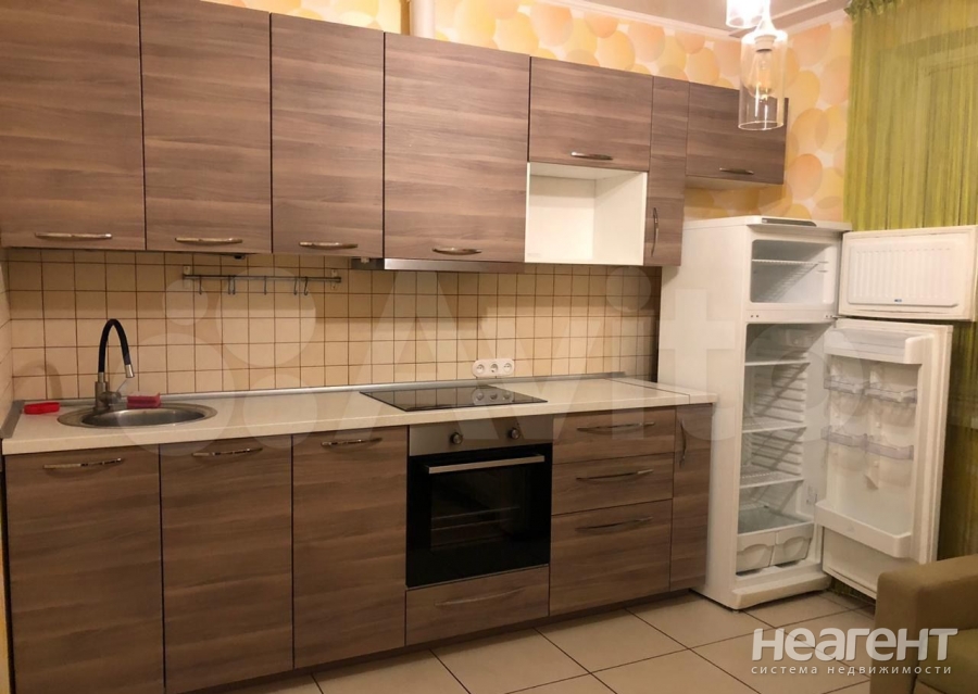 Сдается 1-комнатная квартира, 37 м²