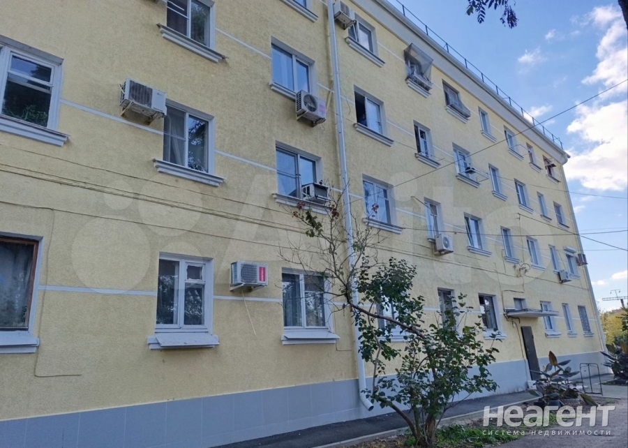 Продается 1-комнатная квартира, 12 м²