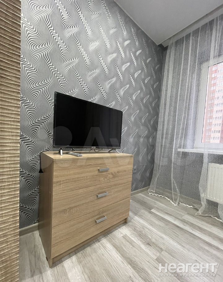 Сдается 1-комнатная квартира, 37 м²