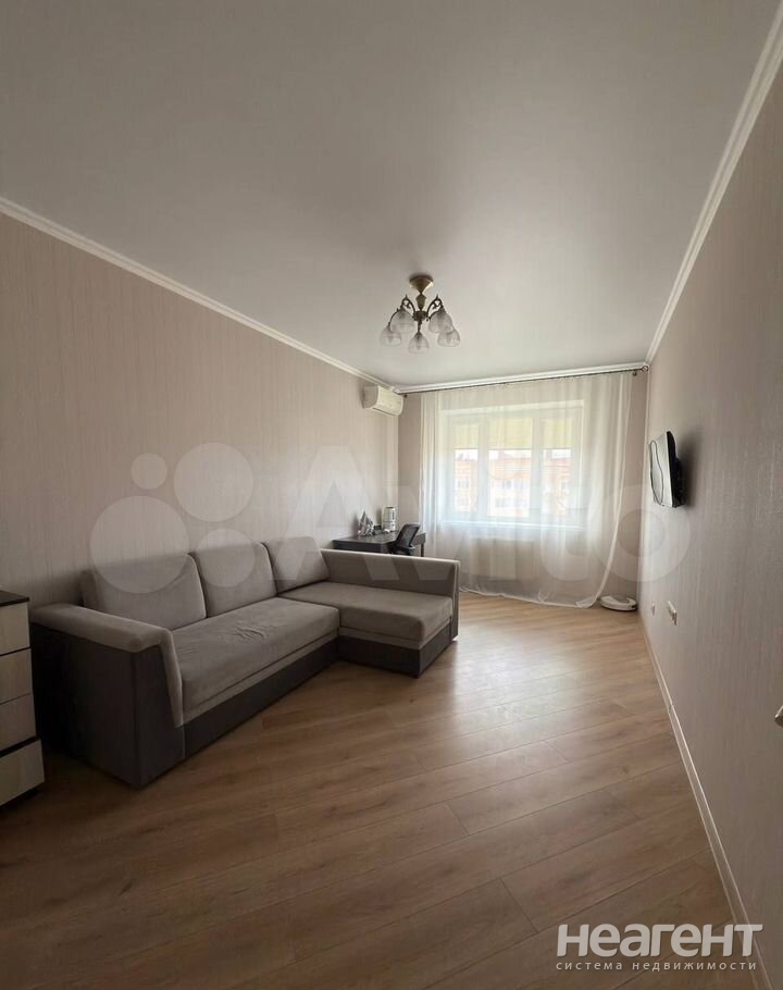 Сдается 1-комнатная квартира, 45 м²