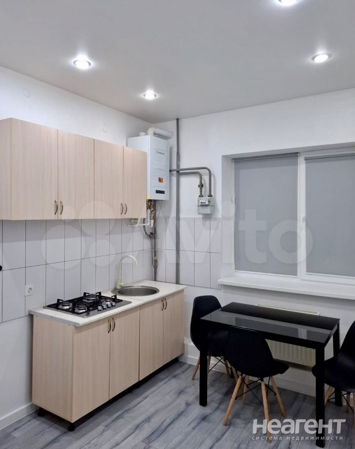 Продается 1-комнатная квартира, 40 м²