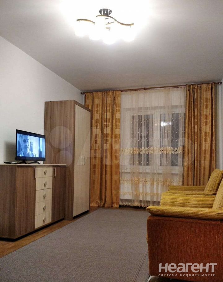 Продается 1-комнатная квартира, 36 м²