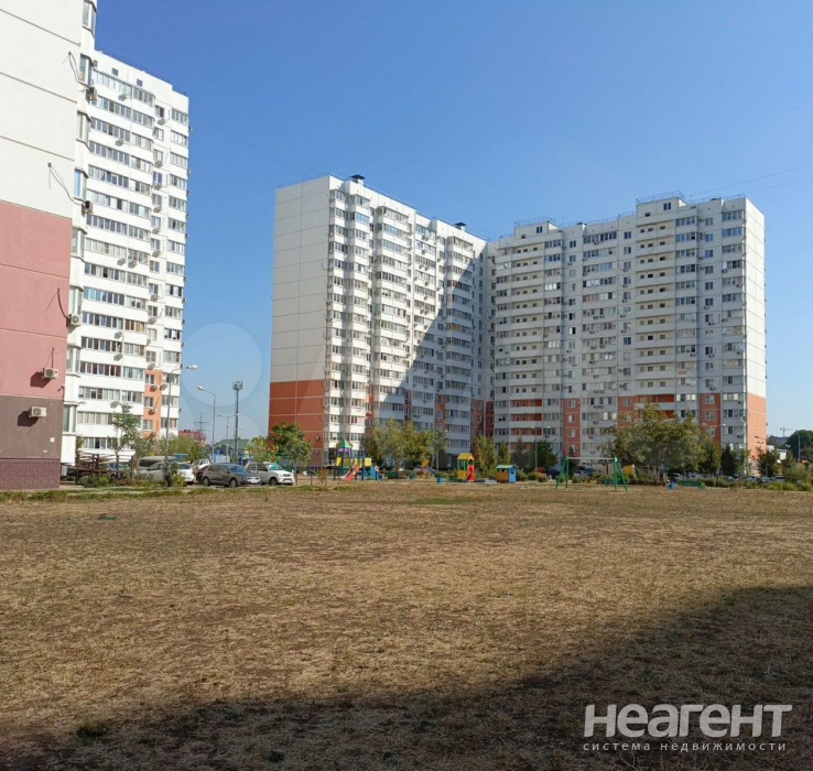 Продается 1-комнатная квартира, 36 м²