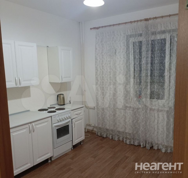 Продается 1-комнатная квартира, 36 м²