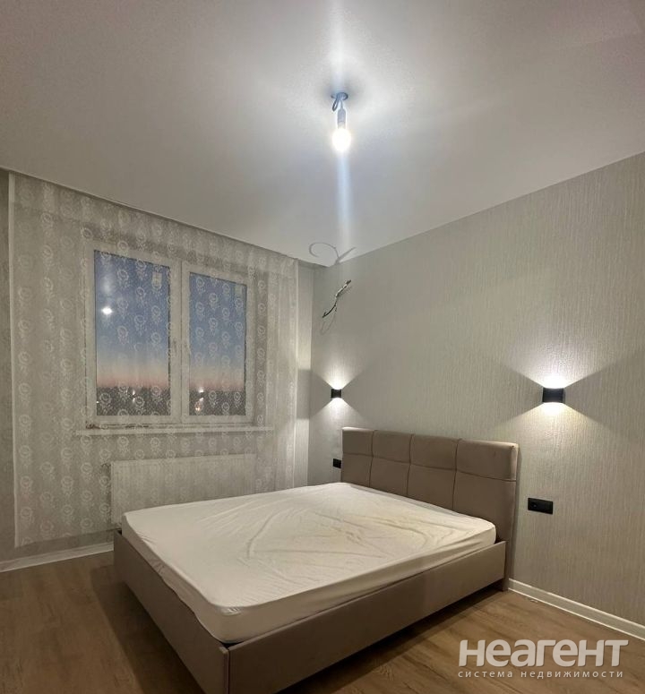 Сдается 1-комнатная квартира, 37 м²