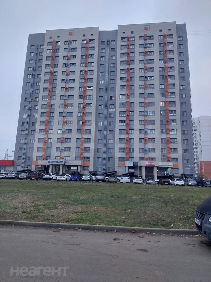 Продается 1-комнатная квартира, 36 м²