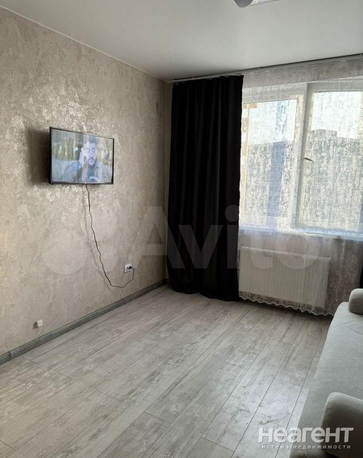 Сдается 1-комнатная квартира, 40 м²