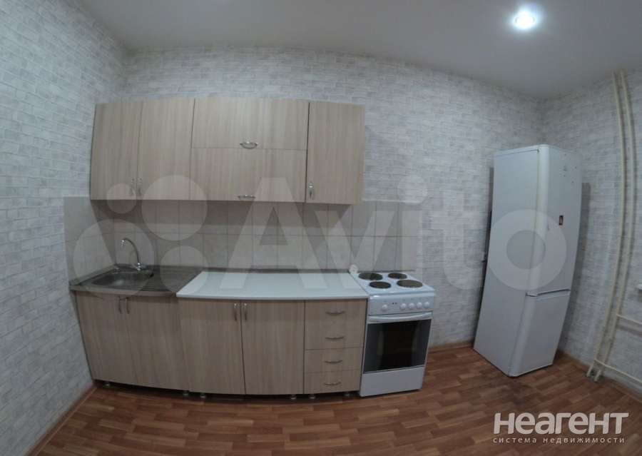 Сдается 2-х комнатная квартира, 67,8 м²