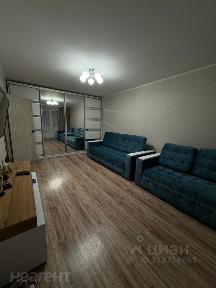 Продается 1-комнатная квартира, 38 м²