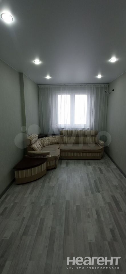 Сдается 1-комнатная квартира, 40 м²