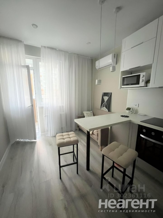 Сдается 1-комнатная квартира, 41 м²