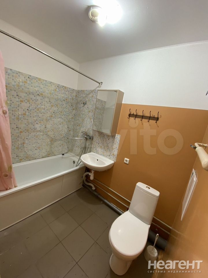 Продается 1-комнатная квартира, 39,7 м²